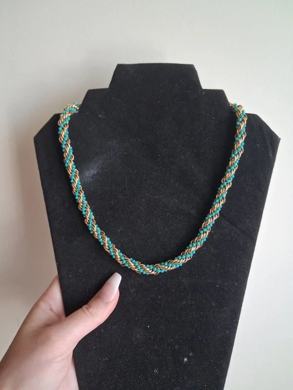 18 inch Avon Statement necklace